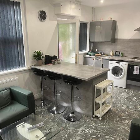 Отель Tarleton House Stoke-on-Trent Экстерьер фото