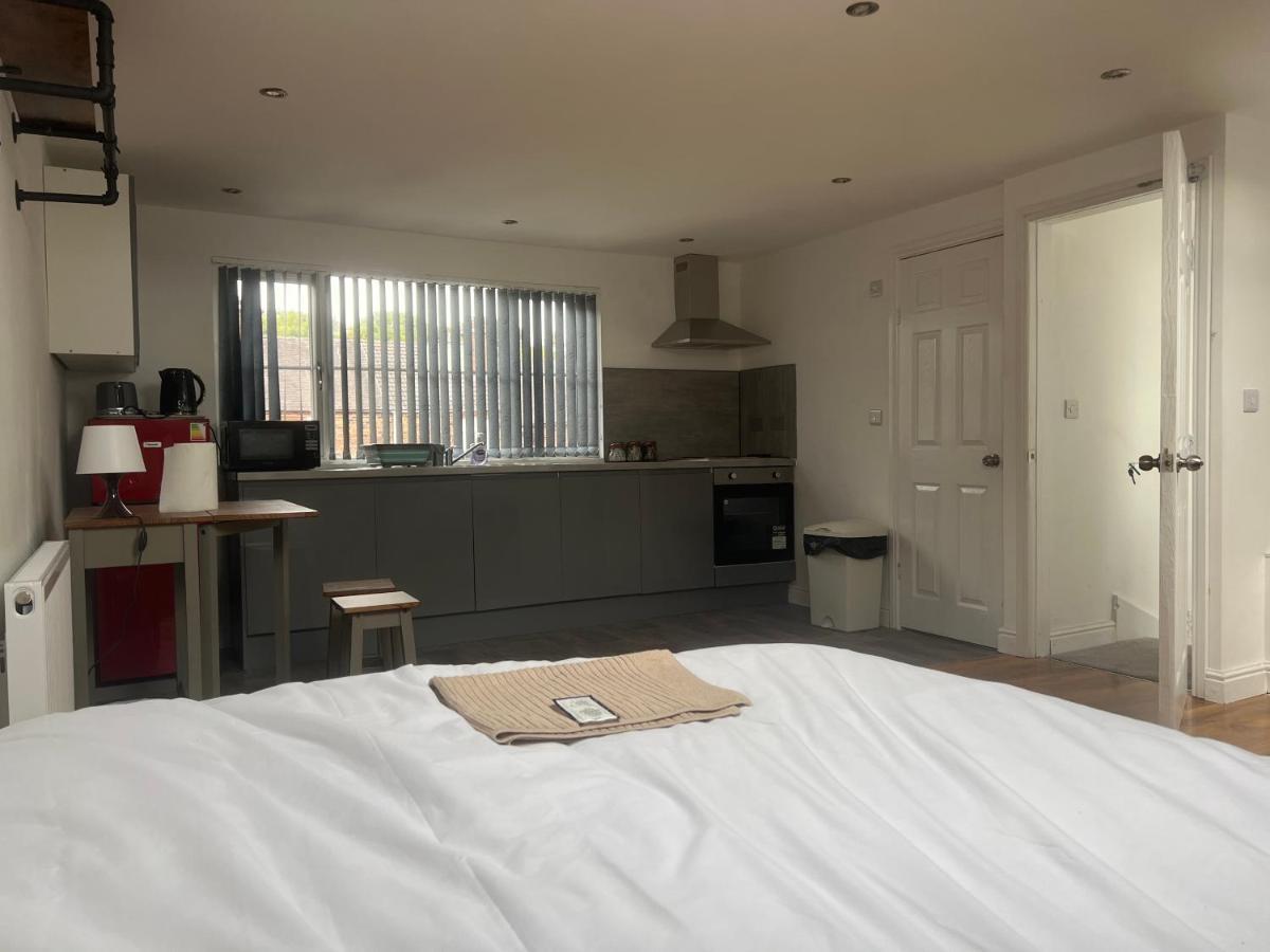 Отель Tarleton House Stoke-on-Trent Экстерьер фото