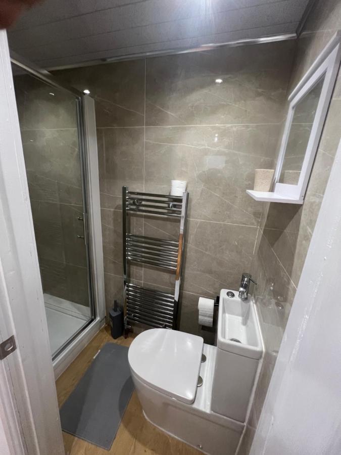 Отель Tarleton House Stoke-on-Trent Экстерьер фото