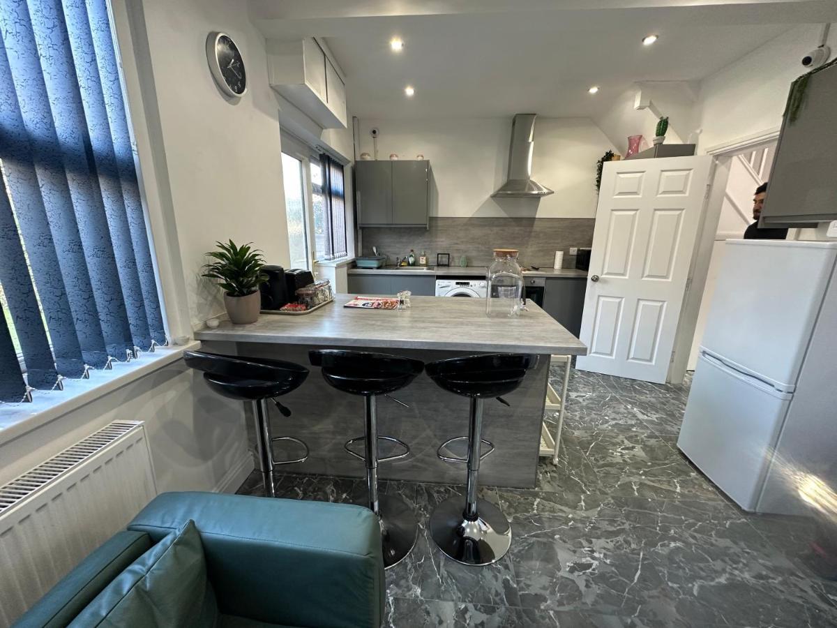 Отель Tarleton House Stoke-on-Trent Экстерьер фото